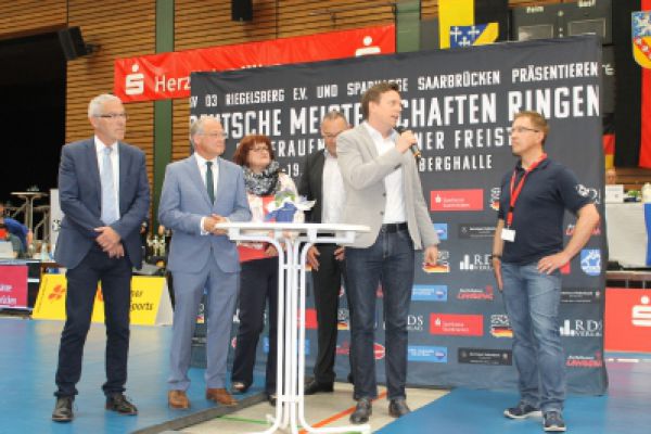 dm-fotos-verein-87-20220124-165207401369F48E20-AD3C-775C-AA1C-D7D24C0E1CB6.jpg
