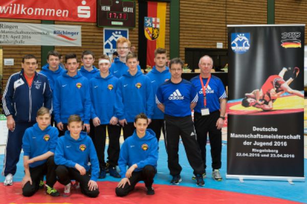 dmm-jugend-2016-46-20220126-19029296224291050A-A824-C381-240A-6ABFB9AB0592.jpg